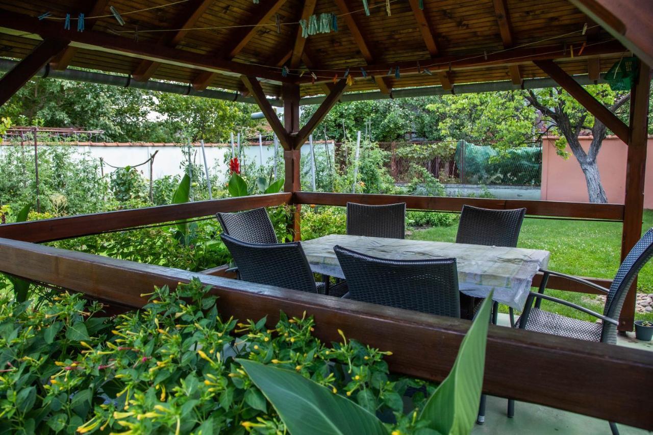 Garden Apartment 2 苏博蒂察 外观 照片